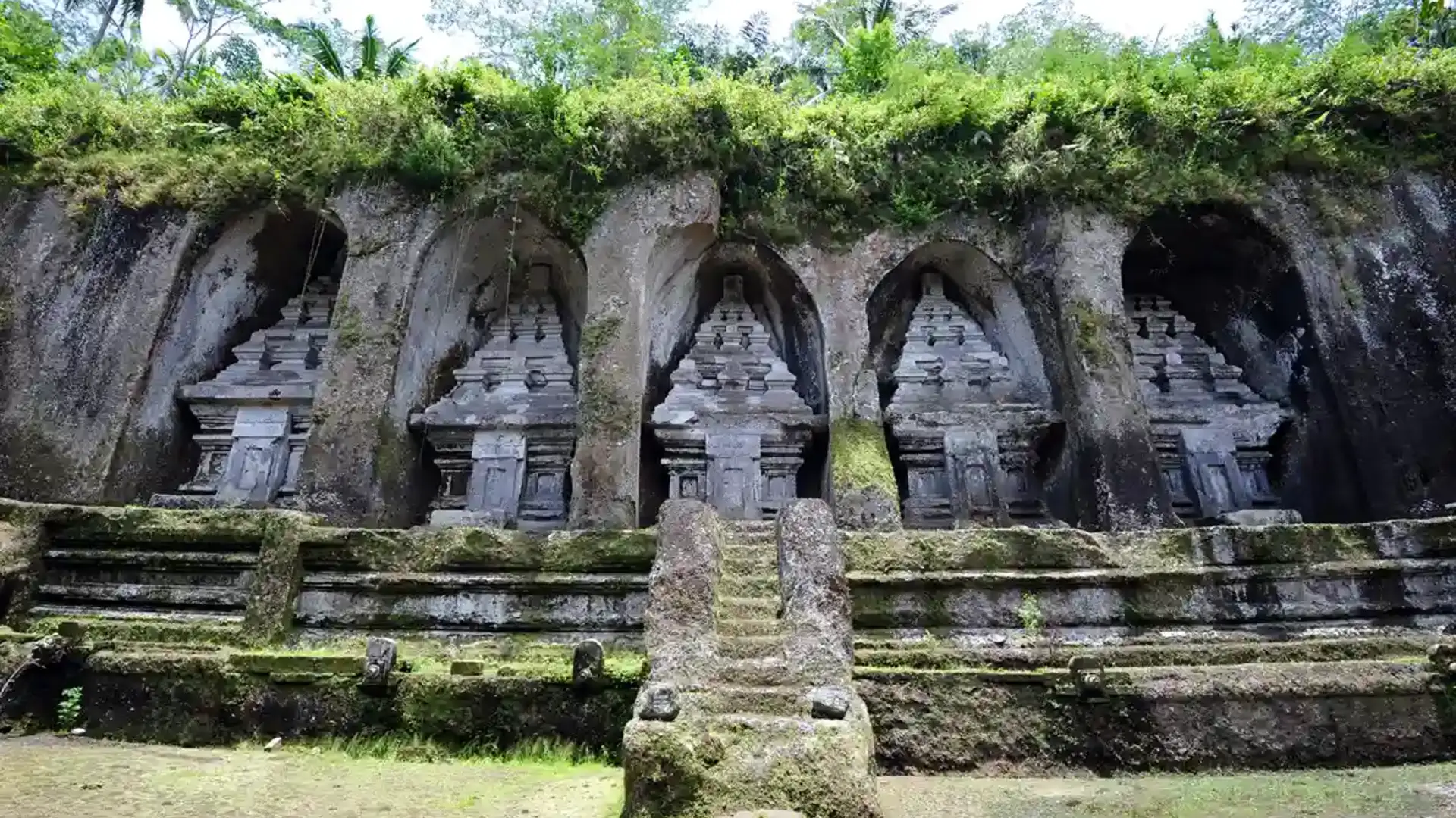 Rock-cut shrines at Gunung Kawi, Gianyar